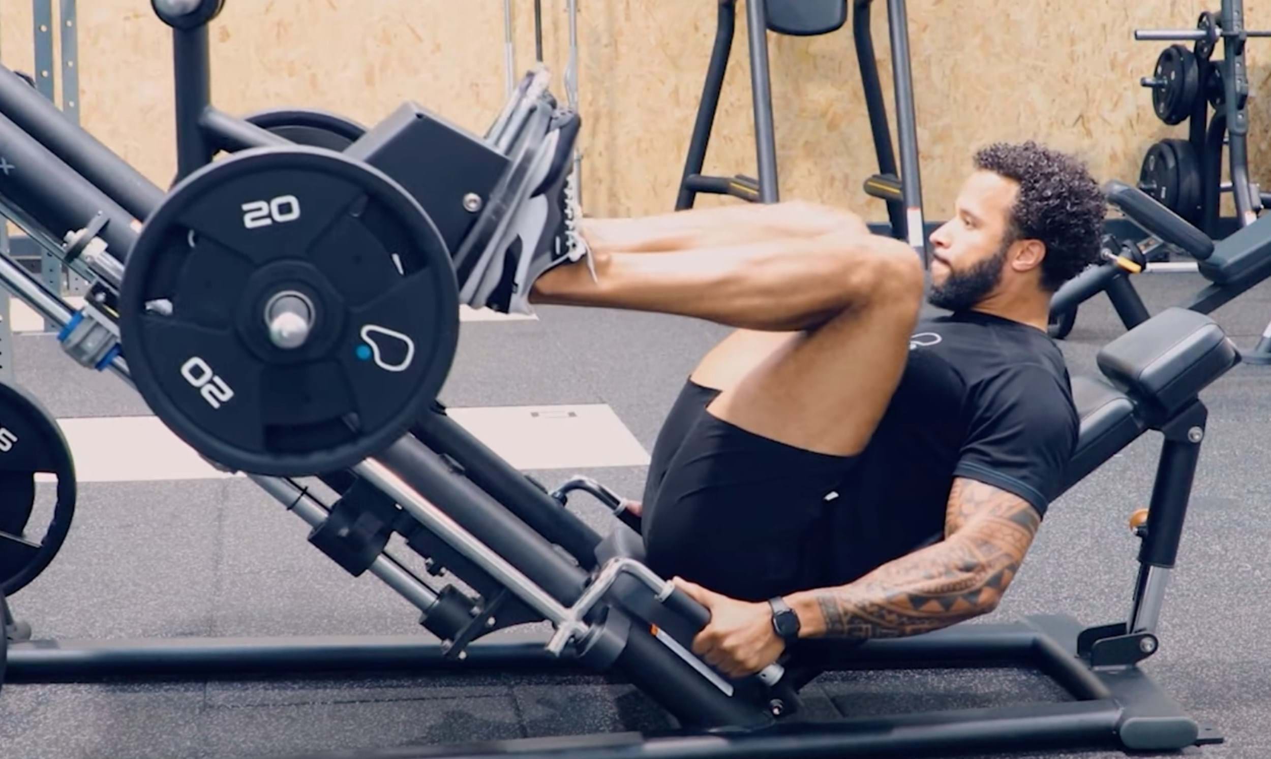 How to use the leg press